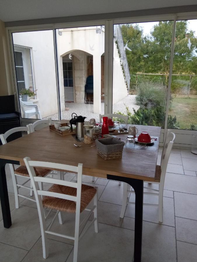 Le Logis Des Langrottes Bed & Breakfast Saint-Sornin  Exterior foto